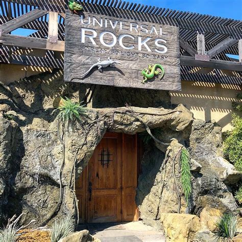 Universal rocks - With one of the most diverse selections of lightweight rock aquarium backgrounds, Universal Rocks makes it easy to drastically transform the look of the inside of …